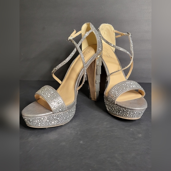 Silver embellished heels with fringe - Picture 16 of 16